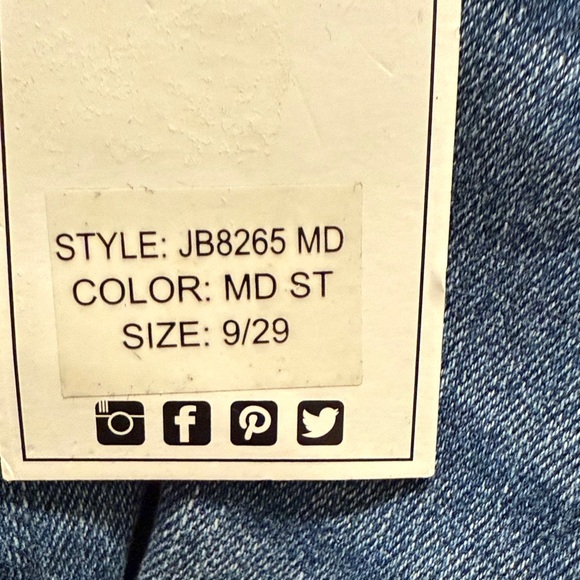 NWT Judy Blue Distressed Leopard Patch Skinny Jeans Women's, Size 9/29 Stretch - Picture 9 of 11